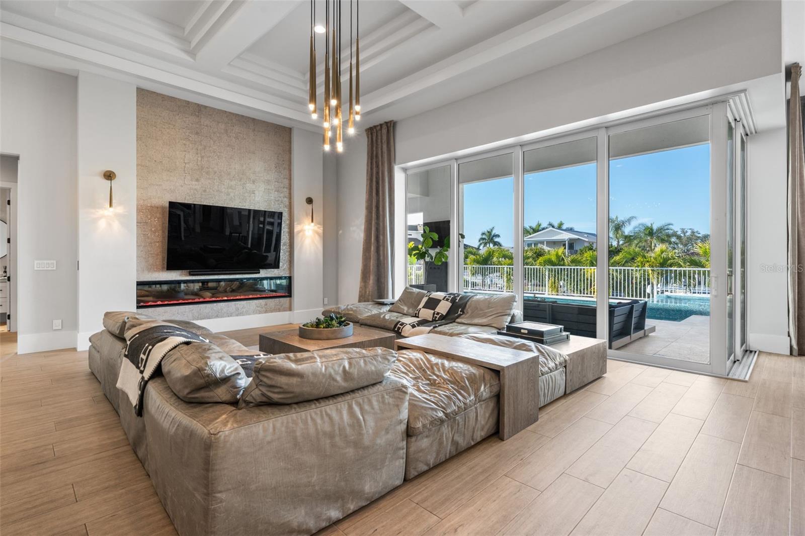 Image 11 of 81 For 1643 Stanford Lane