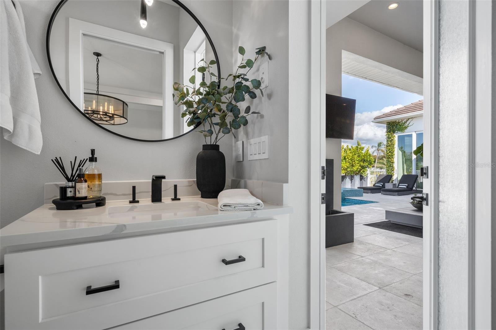 Image 53 of 81 For 1643 Stanford Lane