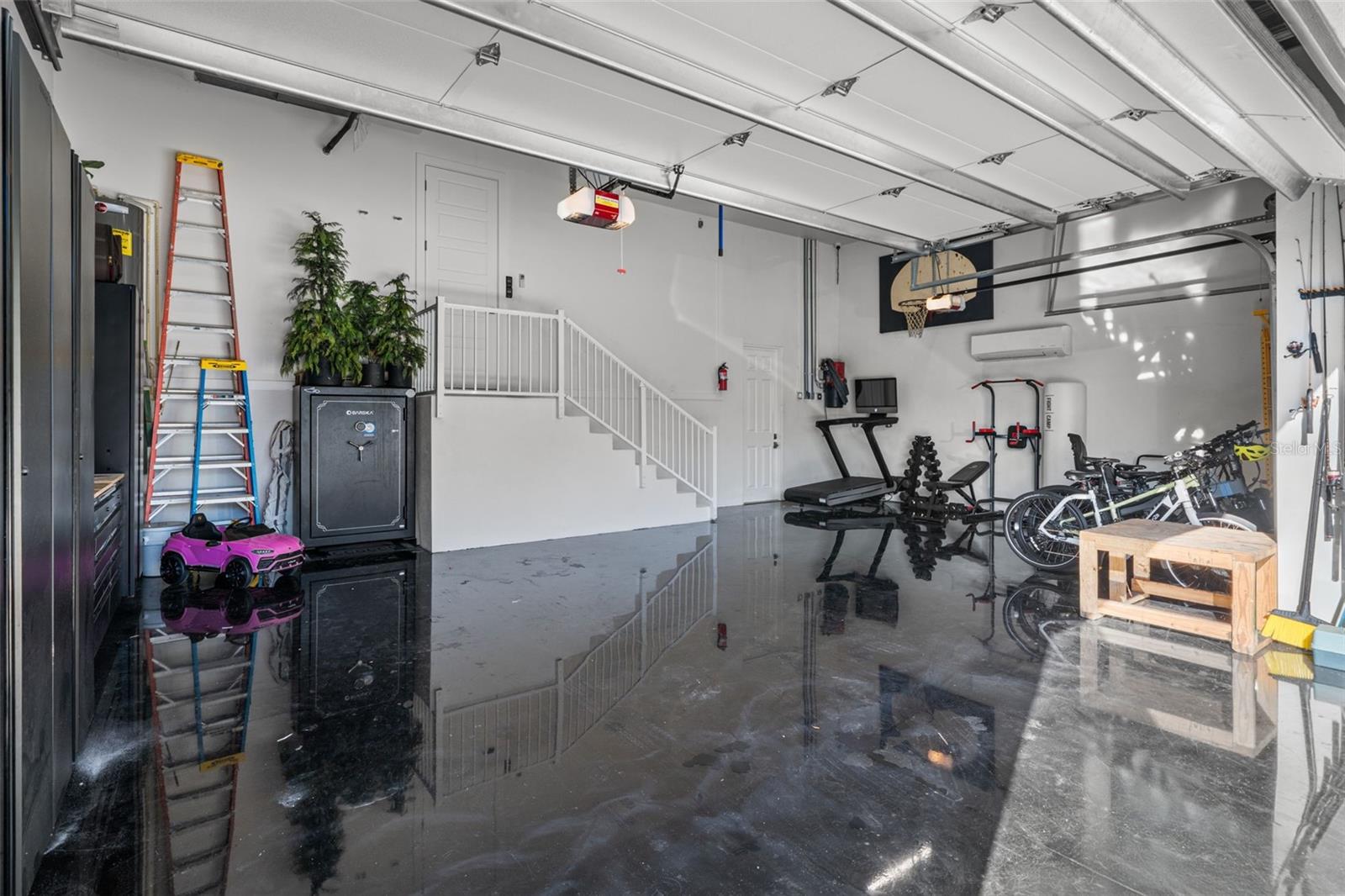 Image 64 of 81 For 1643 Stanford Lane