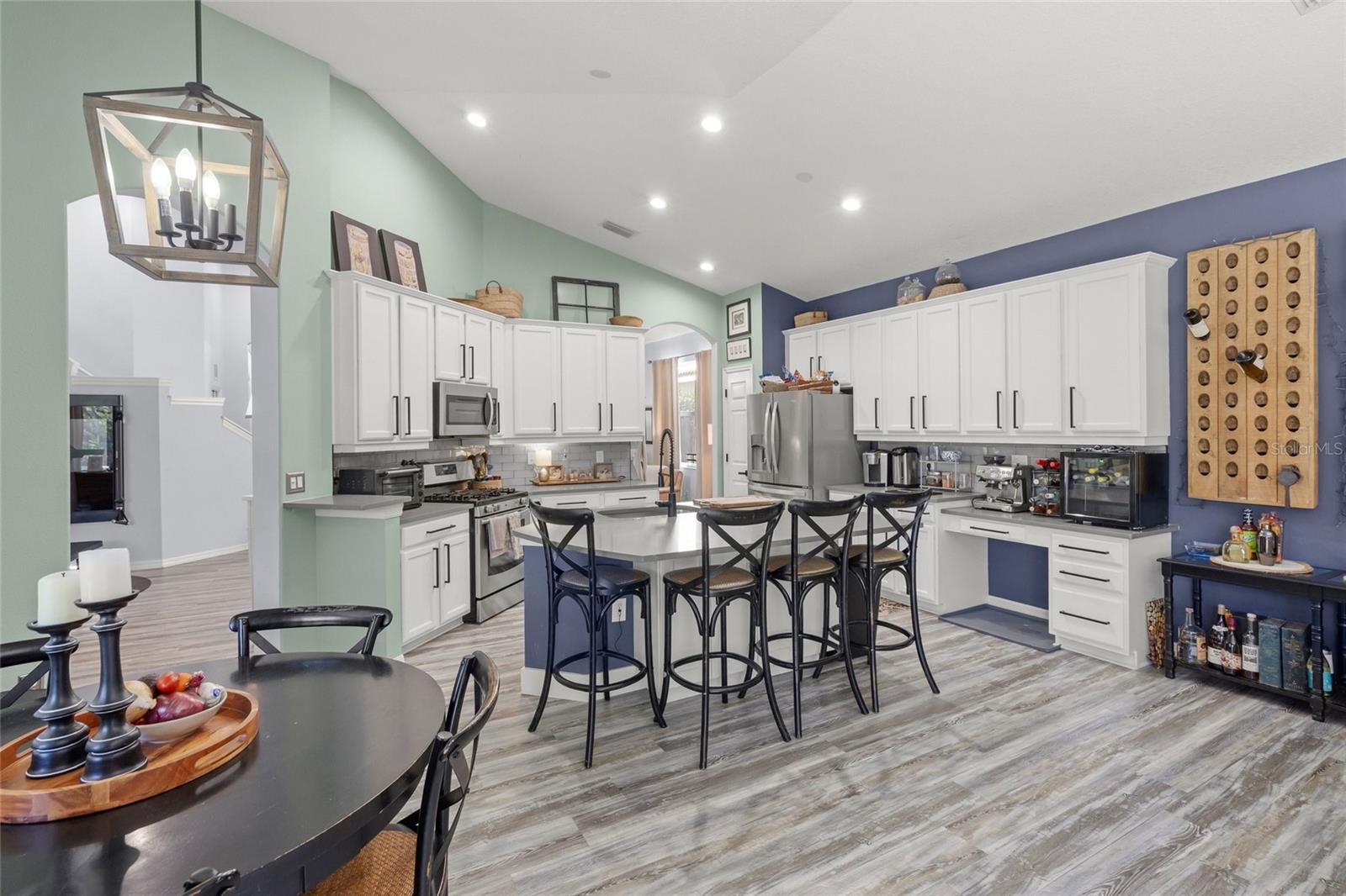 Image 11 of 40 For 6723 Tailfeather Way