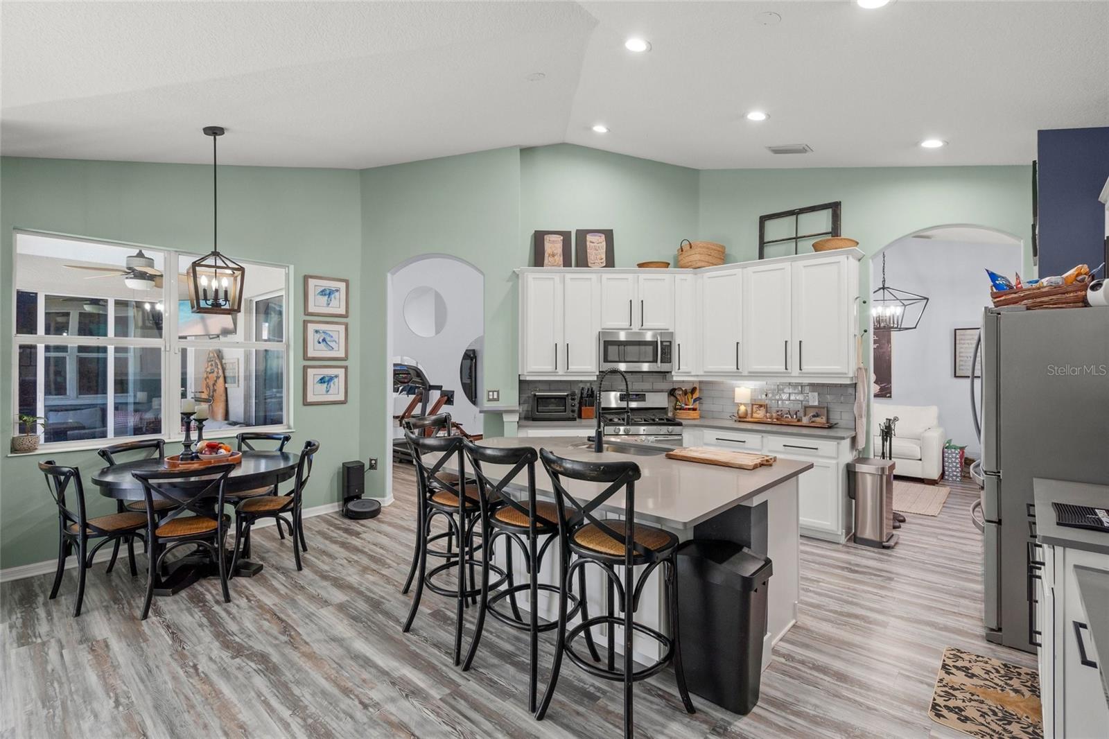 Image 12 of 40 For 6723 Tailfeather Way