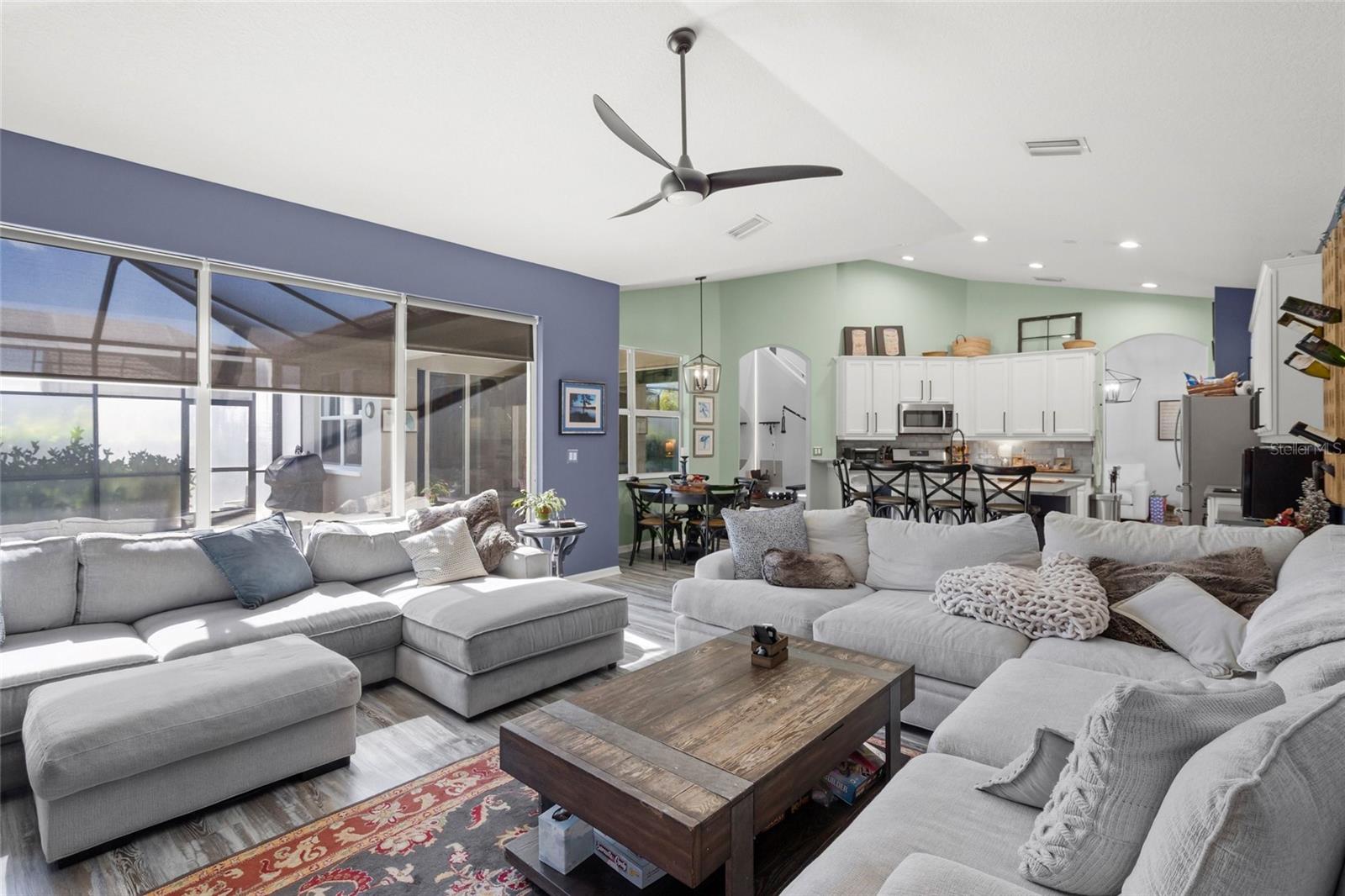 Image 16 of 40 For 6723 Tailfeather Way