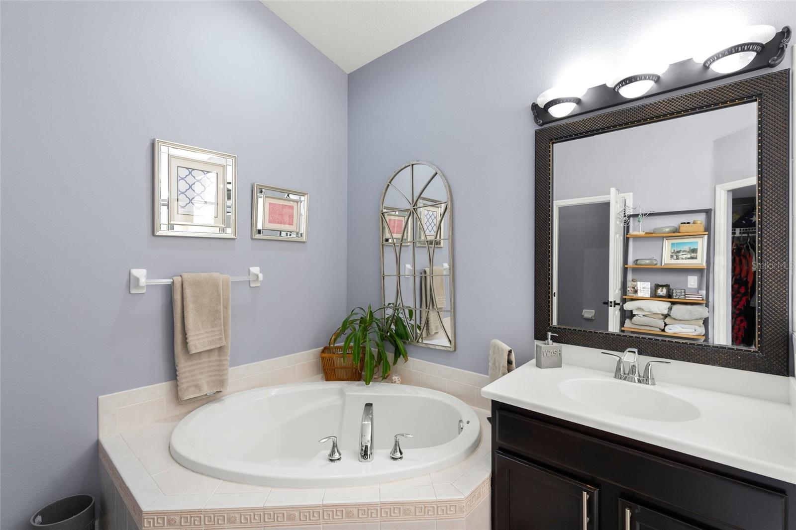 Image 21 of 40 For 6723 Tailfeather Way