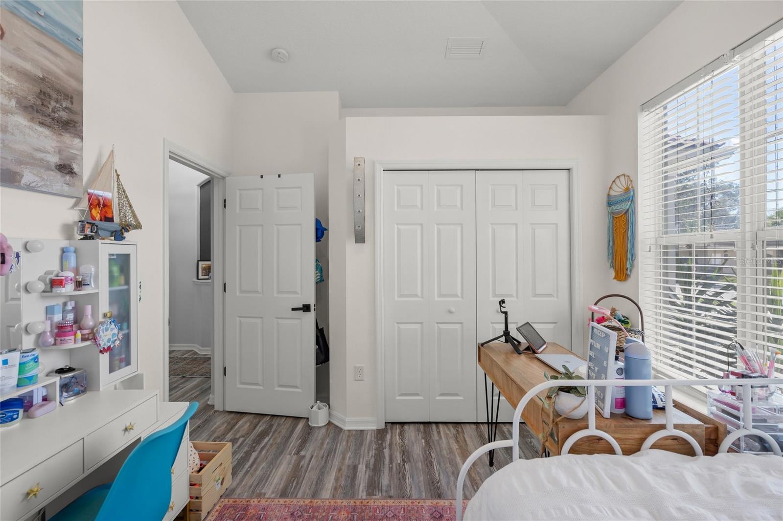 Image 26 of 40 For 6723 Tailfeather Way