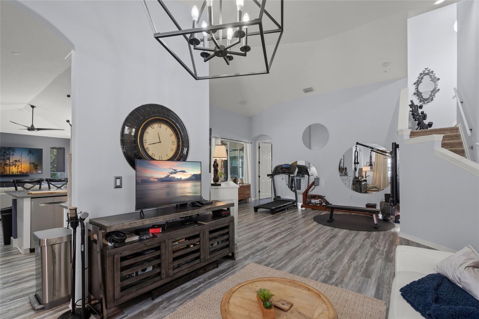 Image 7 of 40 For 6723 Tailfeather Way