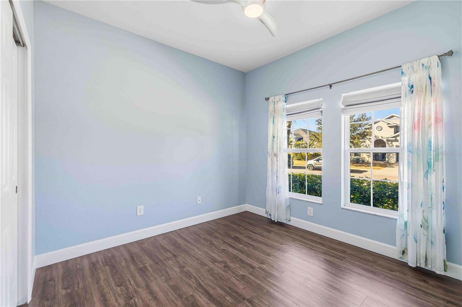 Image 21 of 27 For 10837 79th Street E