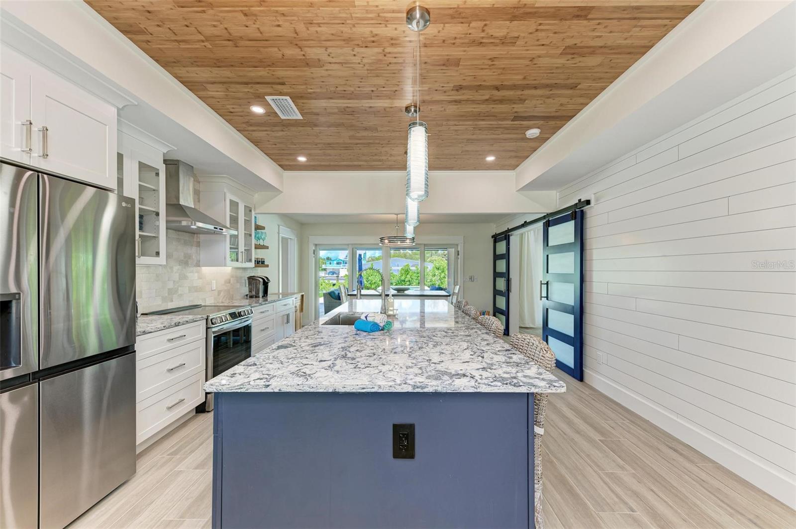 Image 21 of 60 For 504 Bayview Drive