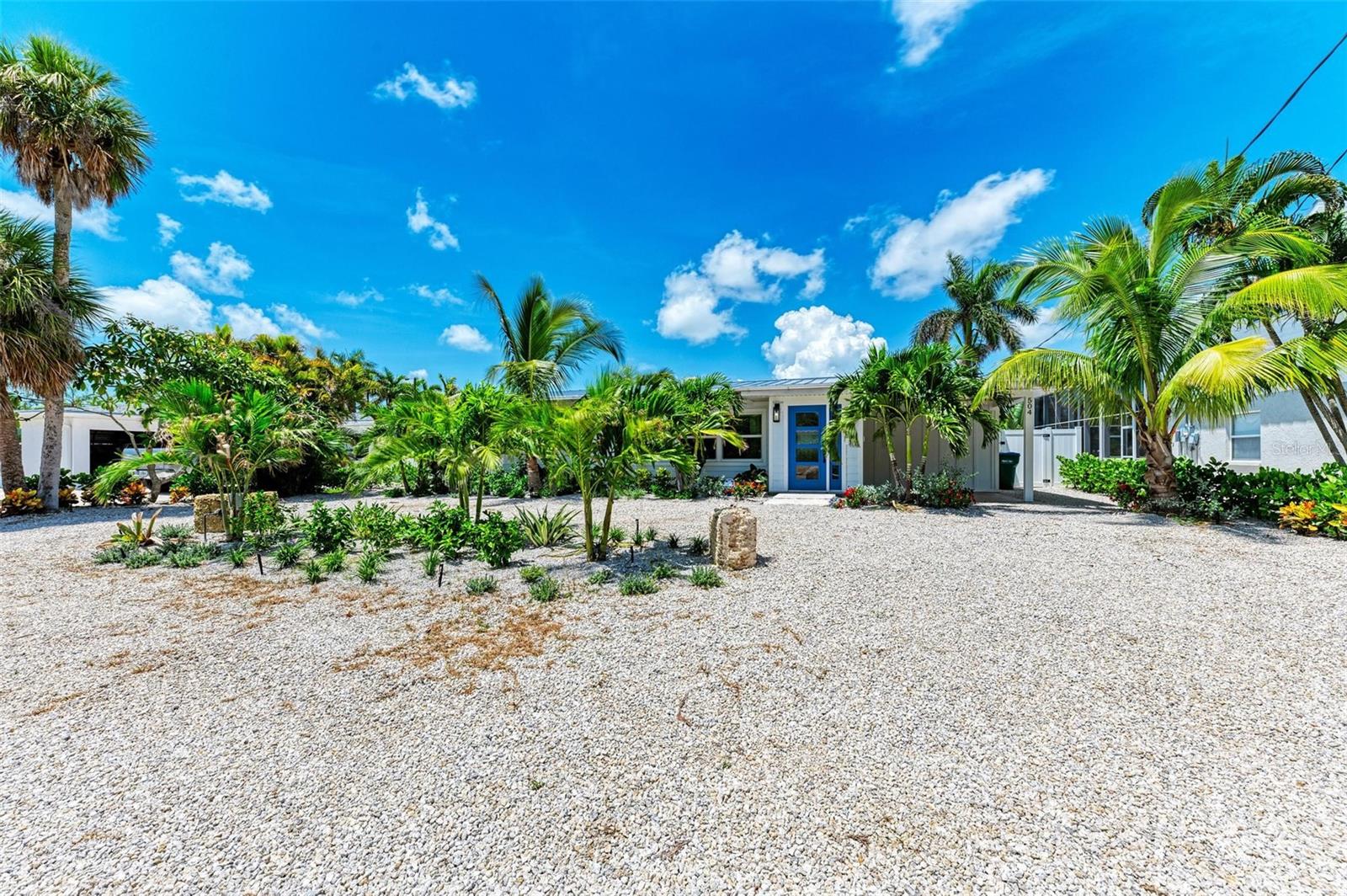 Image 4 of 60 For 504 Bayview Drive