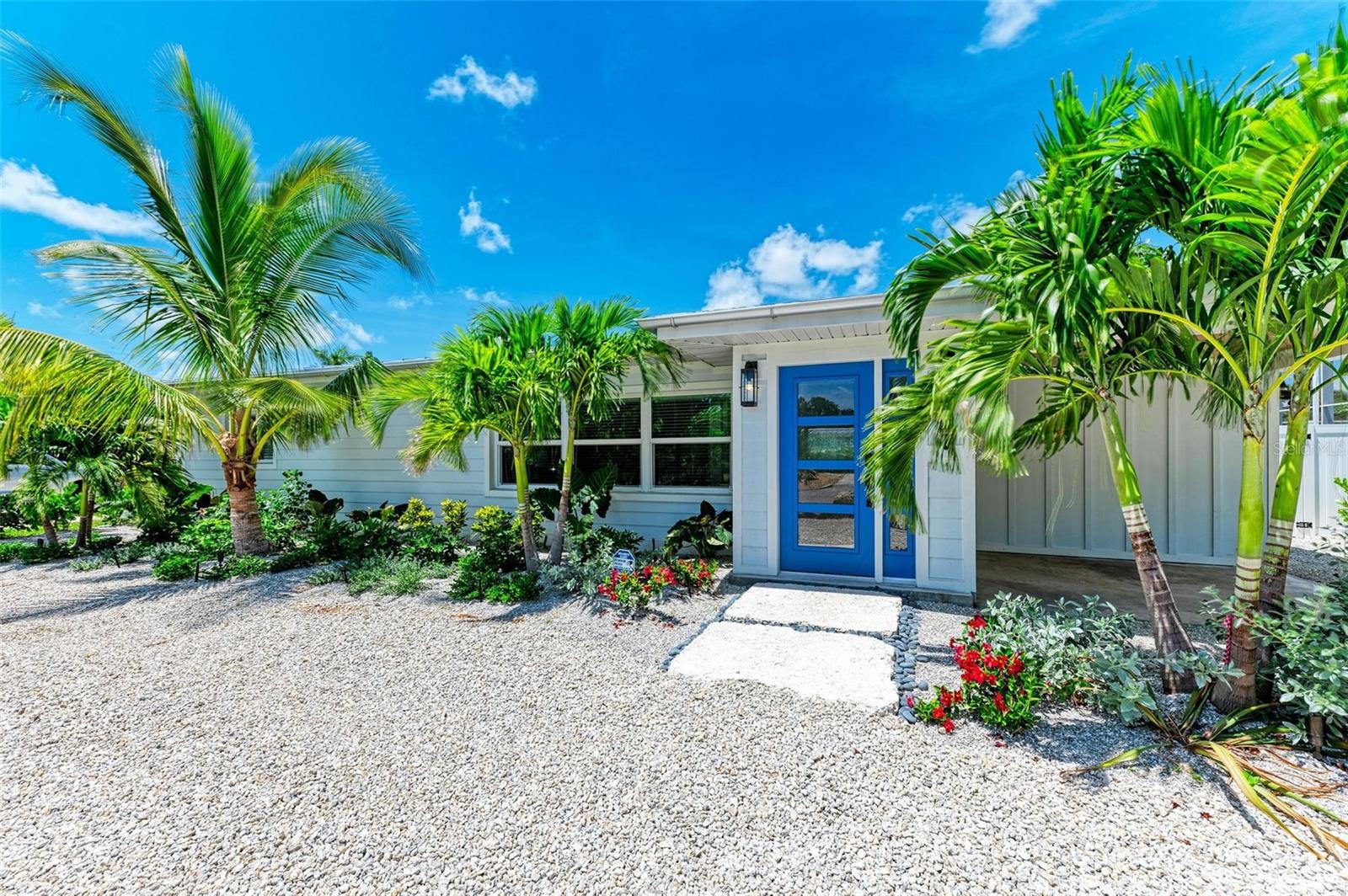 Image 5 of 60 For 504 Bayview Drive