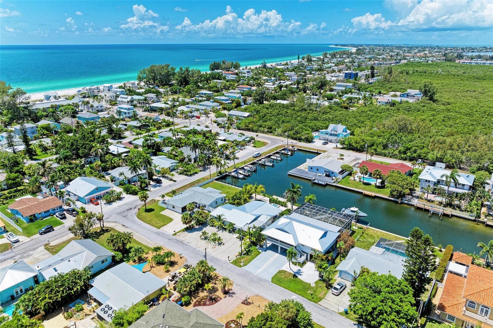 Image 9 of 60 For 504 Bayview Drive