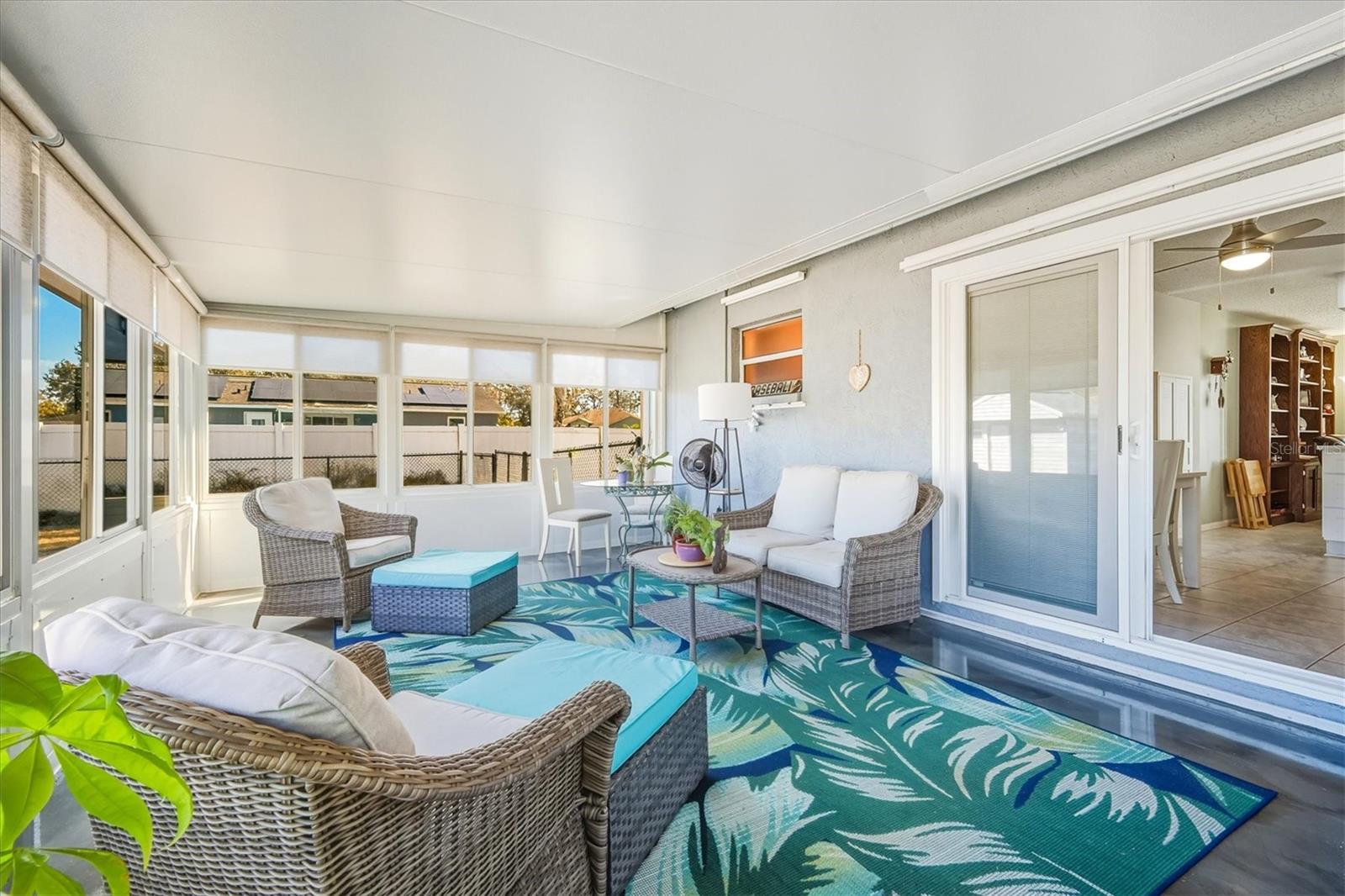 Listing photo id 23 for 4162 Winfall Avenue