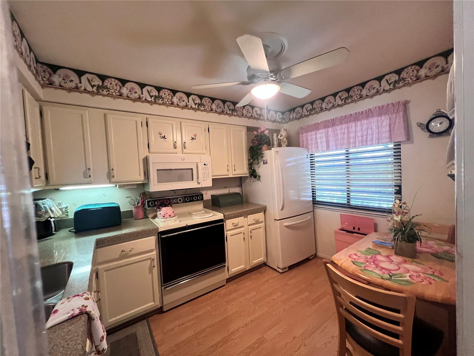 Image 10 of 38 For 5221 Lake Village Drive 24