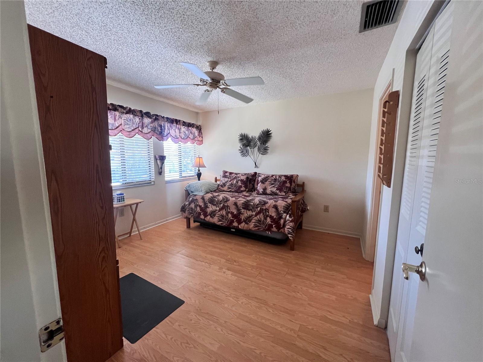 Image 11 of 38 For 5221 Lake Village Drive 24