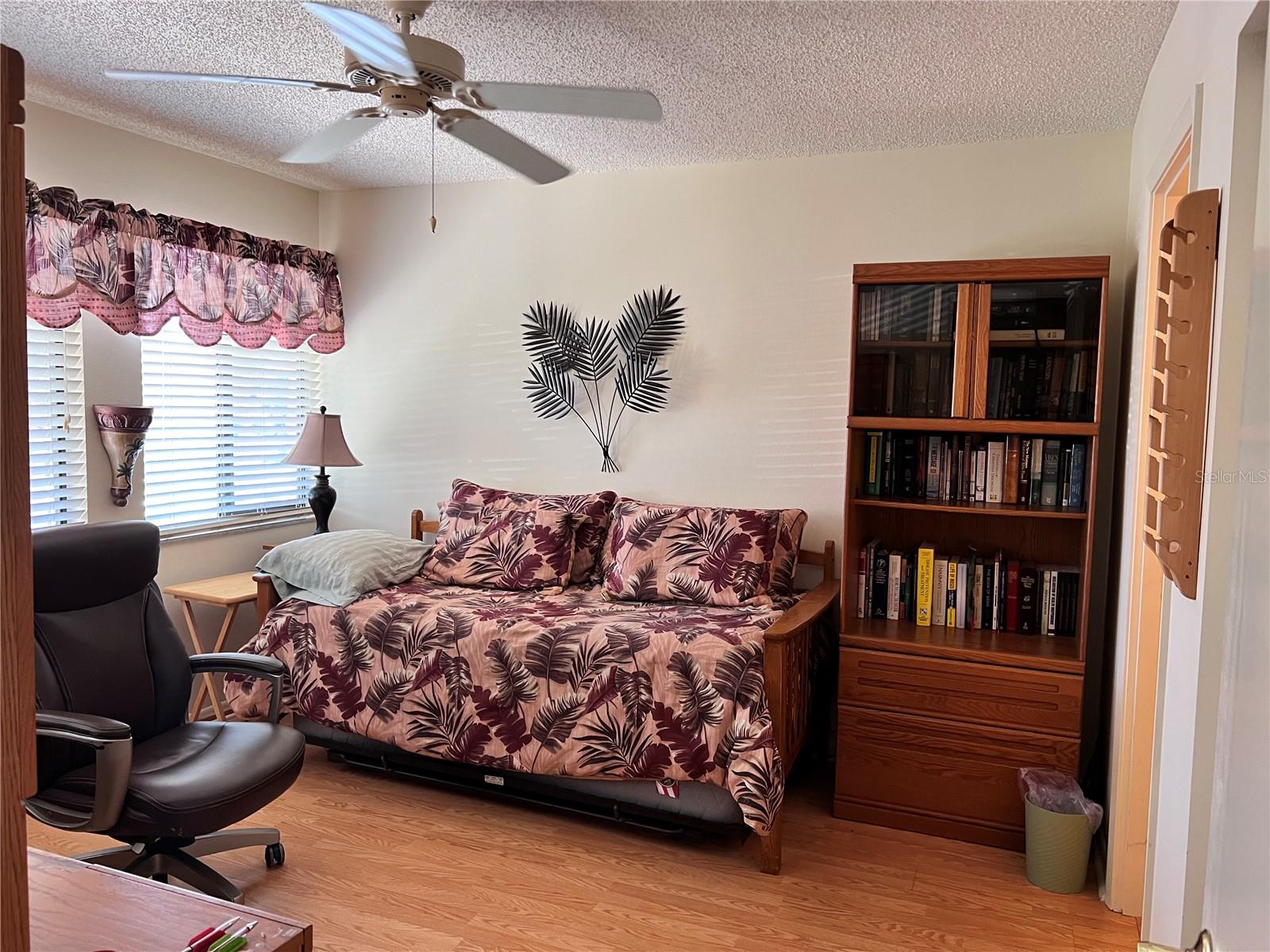 Image 23 of 38 For 5221 Lake Village Drive 24