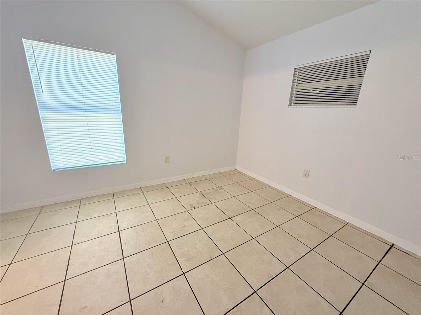 Image 9 of 18 For 1427 45th Avenue Circle W