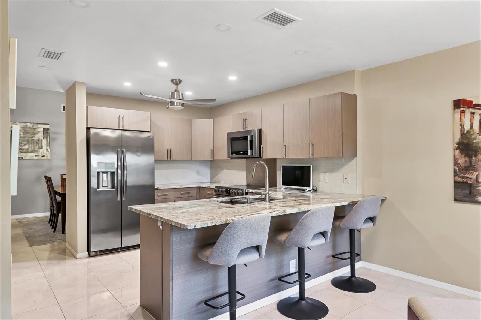 Image 17 of 38 For 7608 Fairway Woods Drive 206