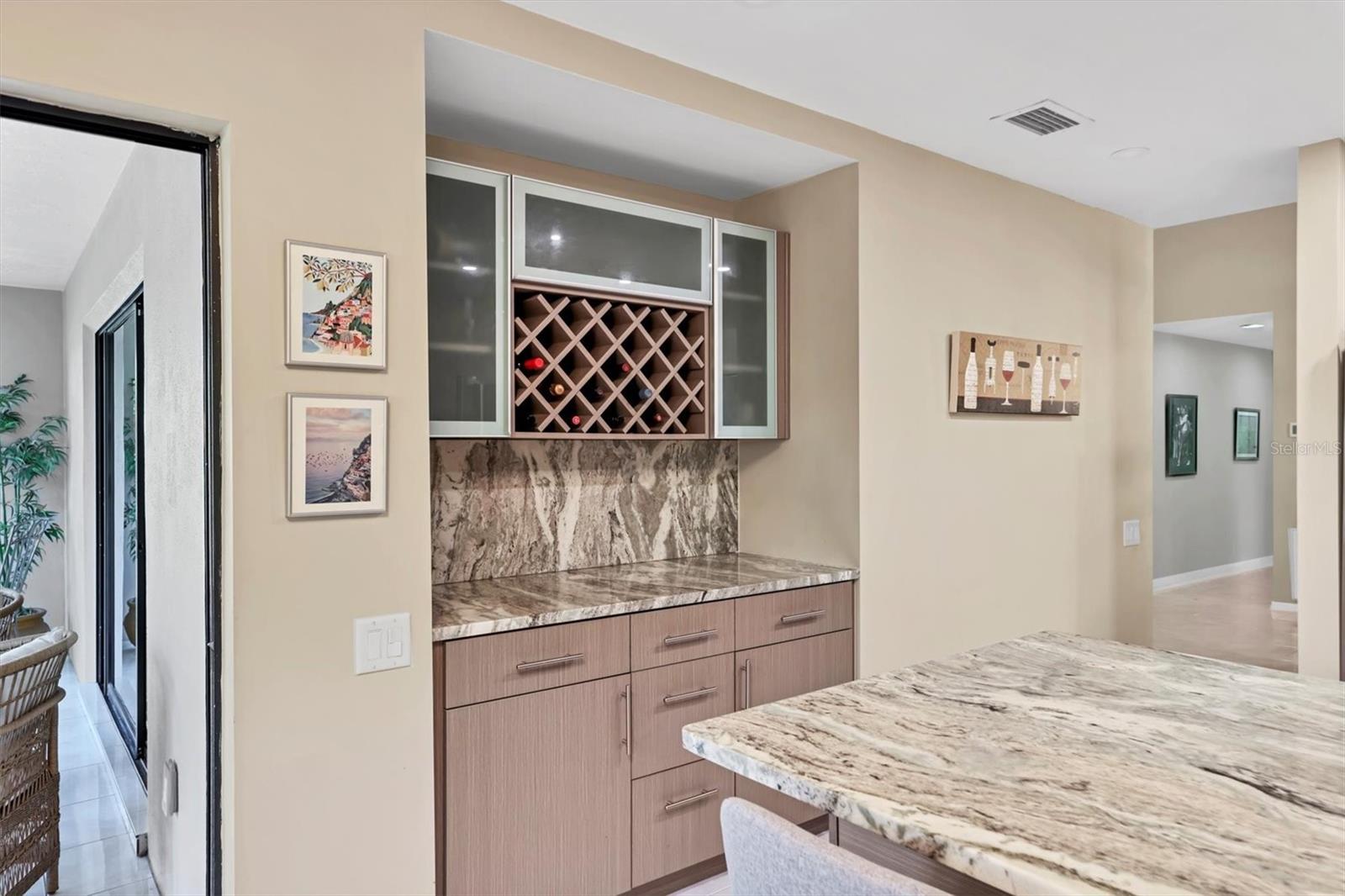 Image 18 of 38 For 7608 Fairway Woods Drive 206