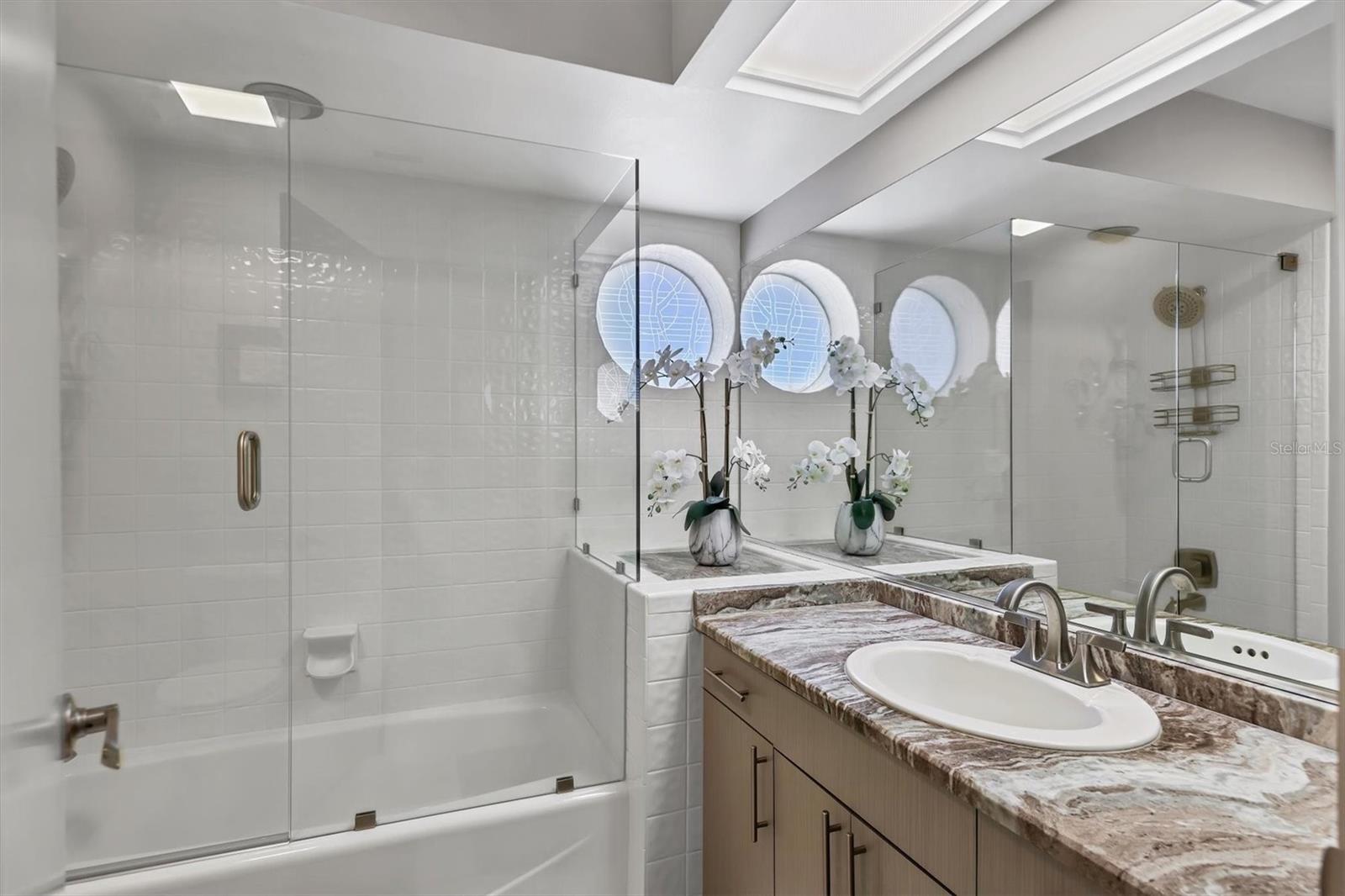 Image 27 of 38 For 7608 Fairway Woods Drive 206