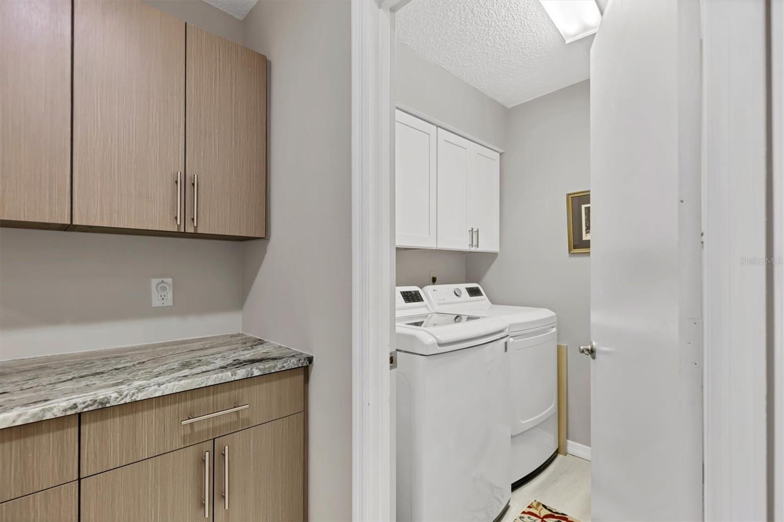 Image 28 of 38 For 7608 Fairway Woods Drive 206