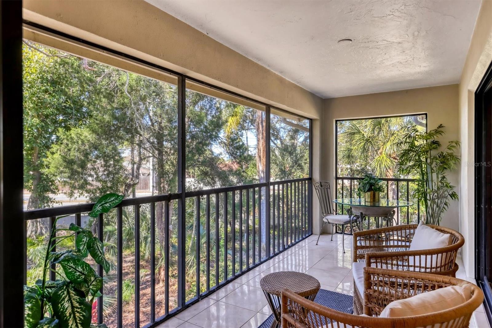 Image 31 of 38 For 7608 Fairway Woods Drive 206