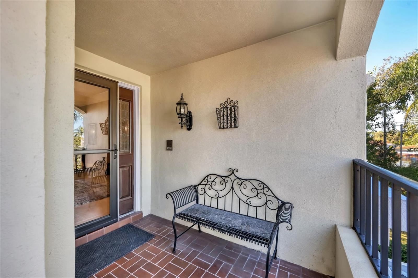 Image 4 of 38 For 7608 Fairway Woods Drive 206