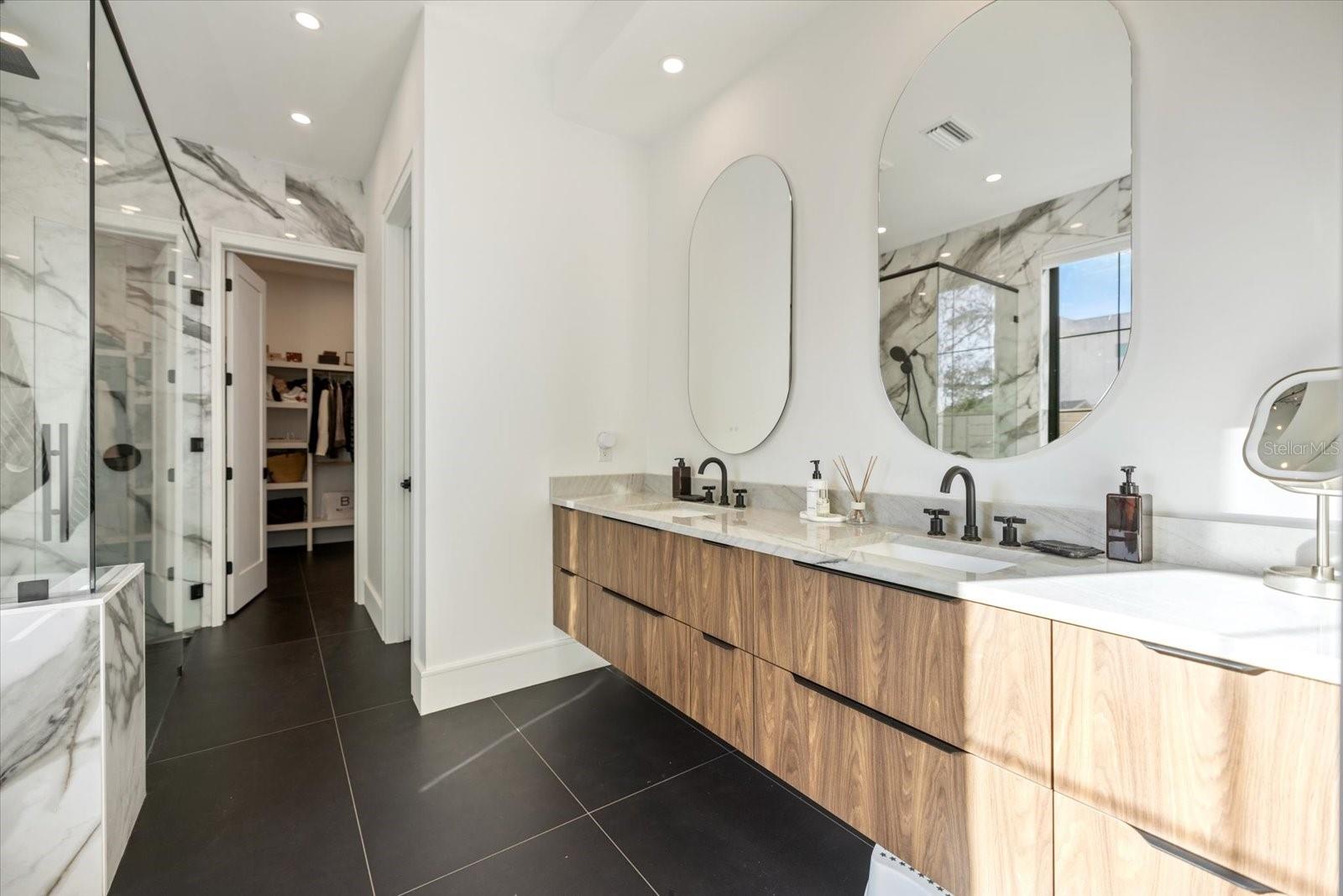 Image 20 of 54 For 2045 Goldenrod Street