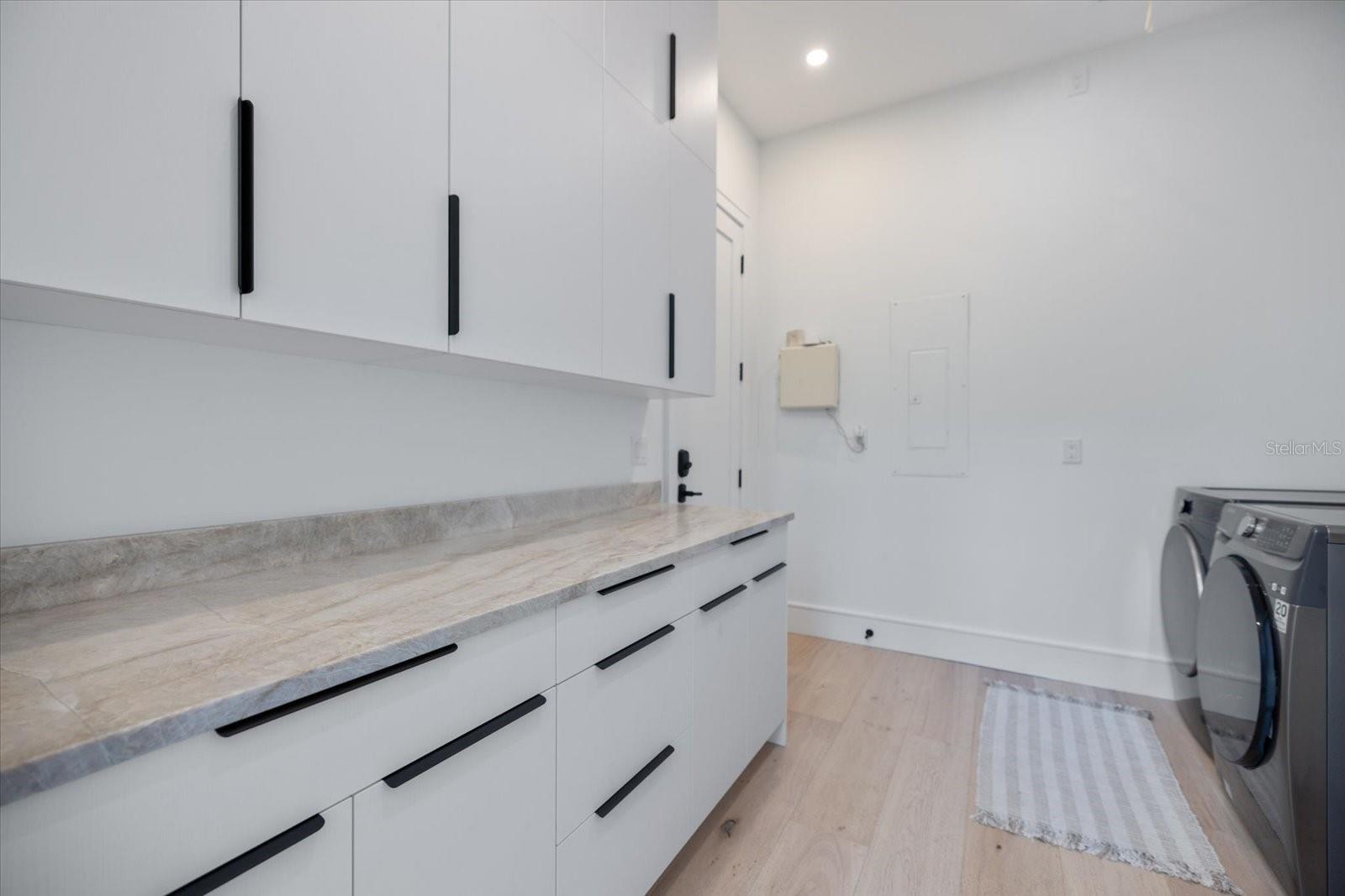 Image 42 of 54 For 2045 Goldenrod Street