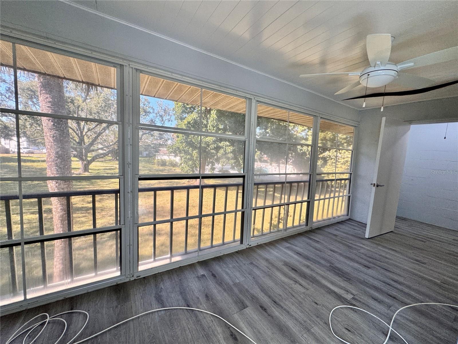 Image 18 of 33 For 4511 3rd Street Circle W 489