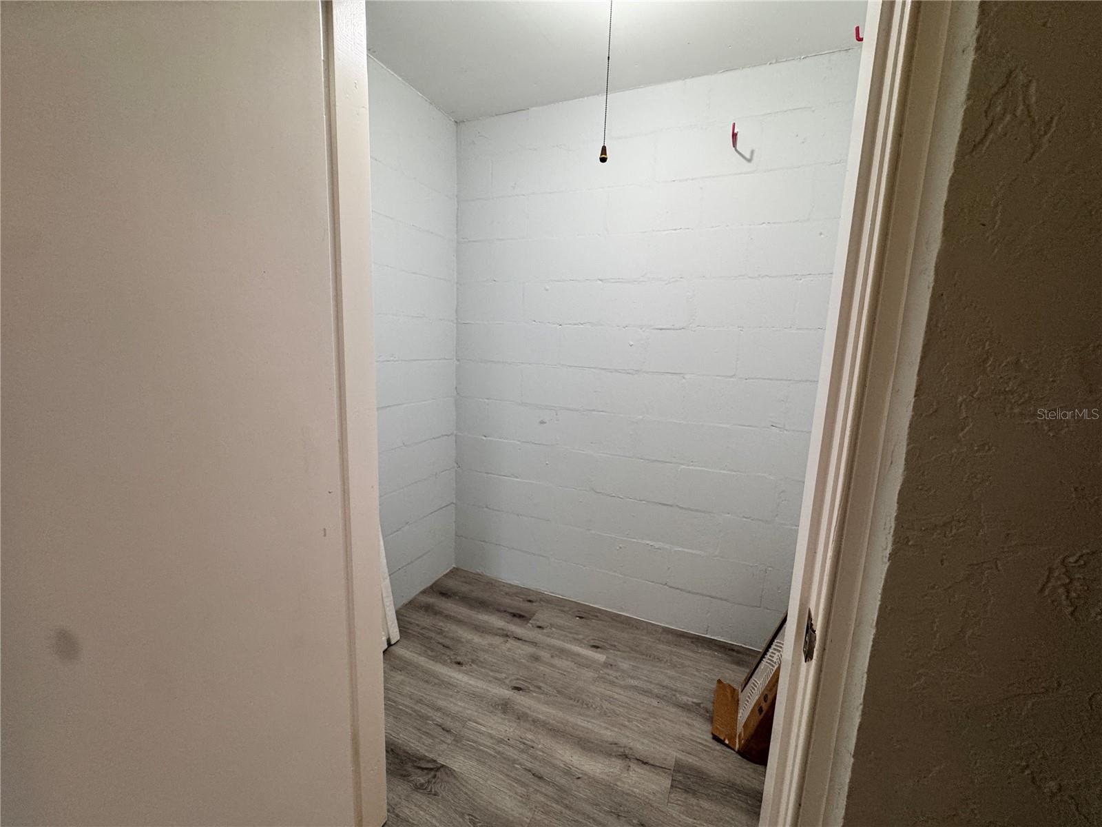 Image 20 of 33 For 4511 3rd Street Circle W 489