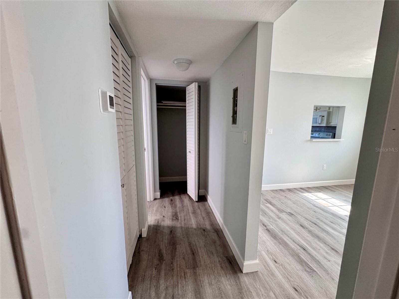 Image 22 of 33 For 4511 3rd Street Circle W 489