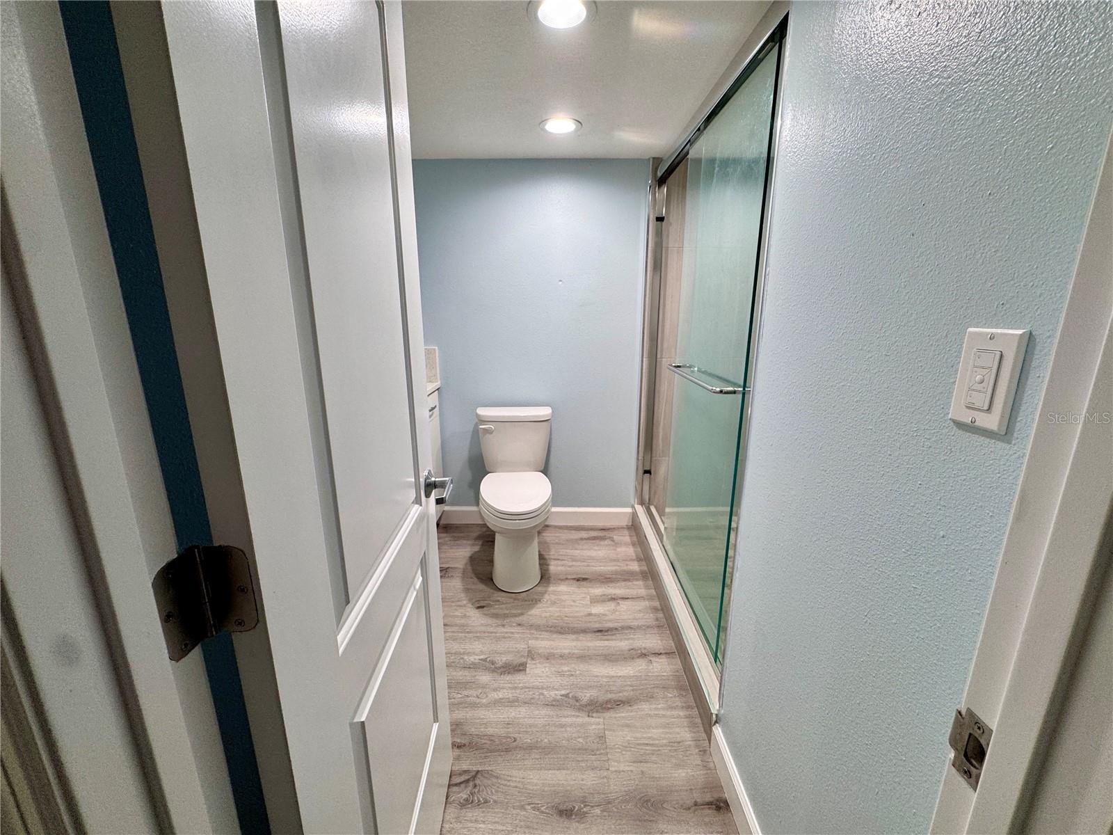 Image 24 of 33 For 4511 3rd Street Circle W 489