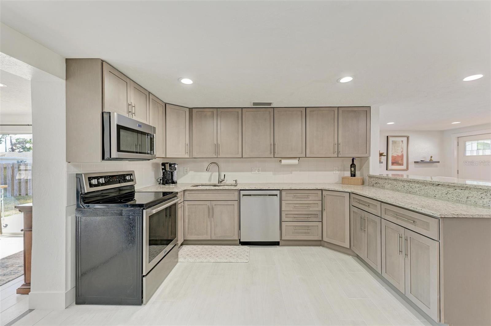 Image 11 of 41 For 3311 Water Street