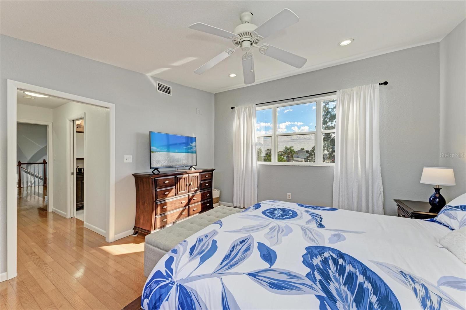 Image 27 of 41 For 3311 Water Street