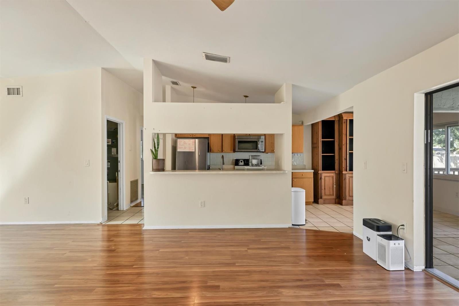 Image 14 of 48 For 3917 Desoto Road