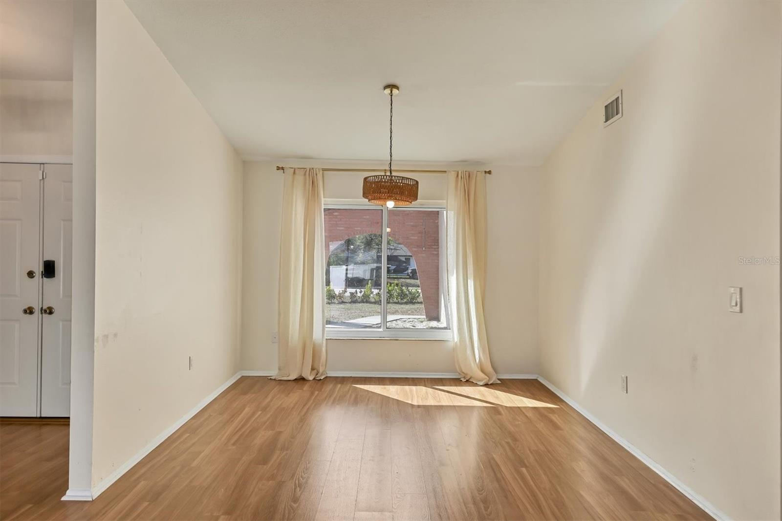 Image 15 of 48 For 3917 Desoto Road