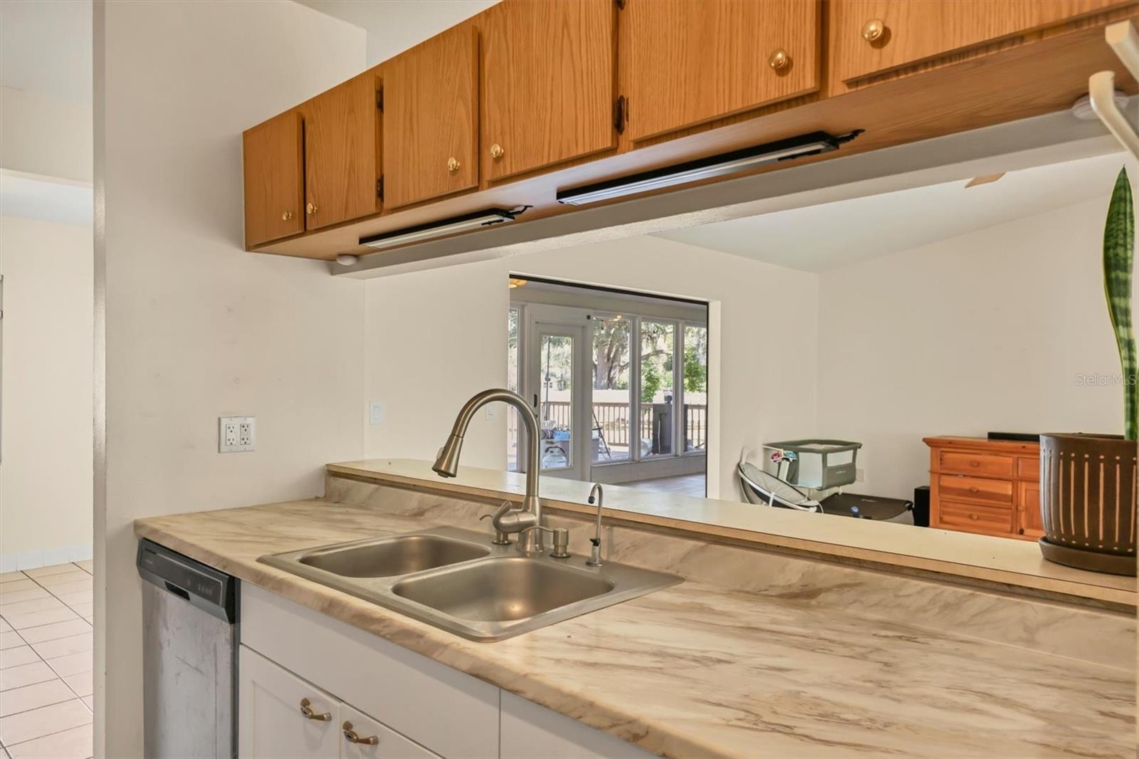 Image 18 of 48 For 3917 Desoto Road