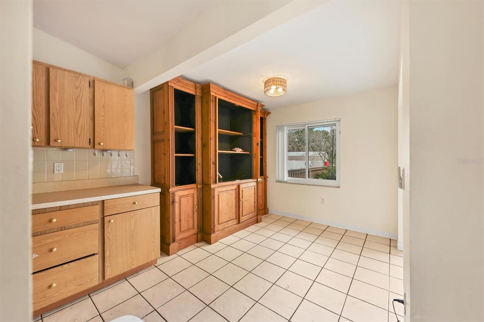 Image 32 of 48 For 3917 Desoto Road