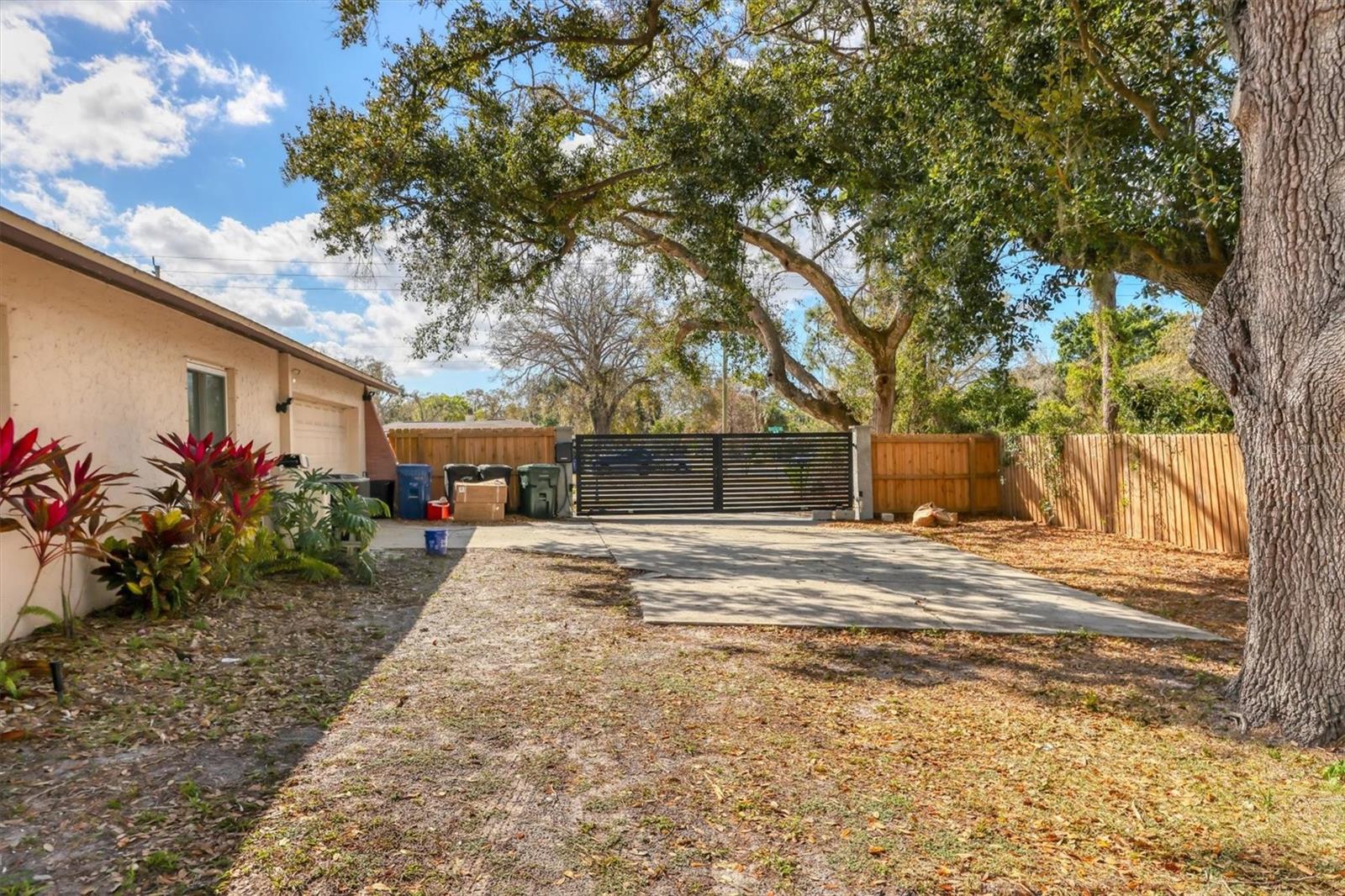 Image 47 of 48 For 3917 Desoto Road