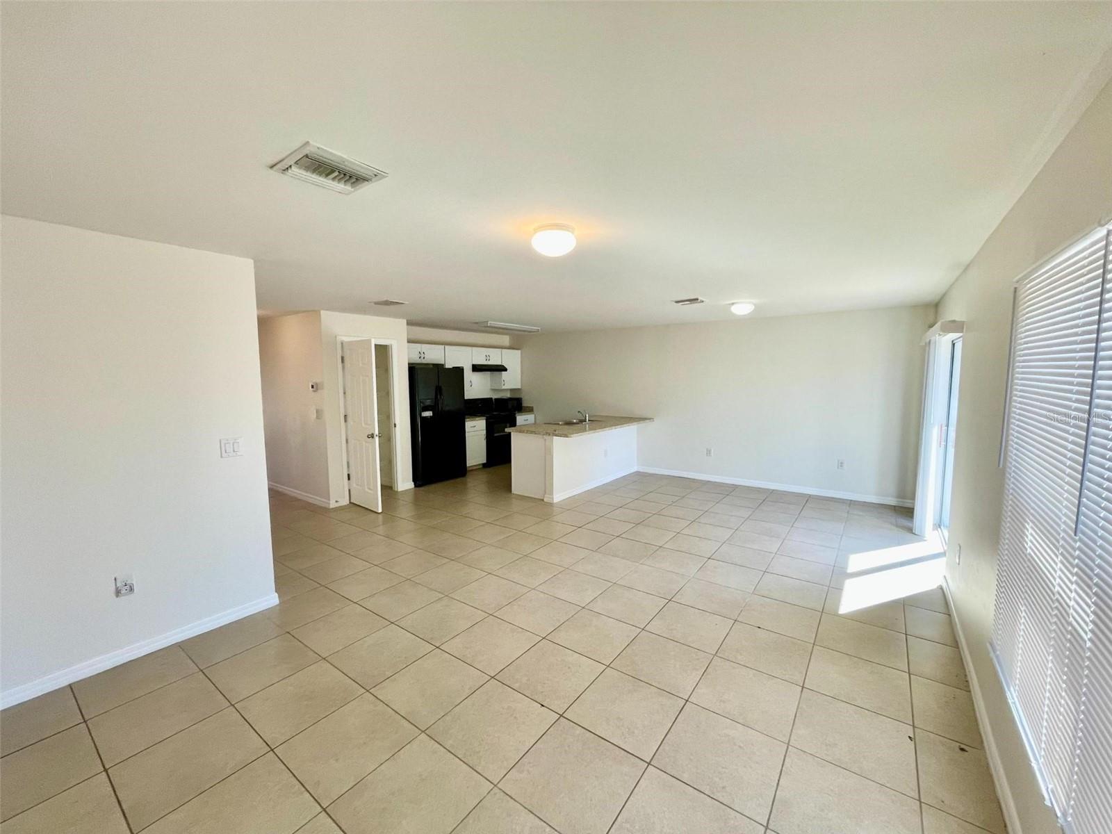 Image 4 of 15 For 5521 Gillot Boulevard