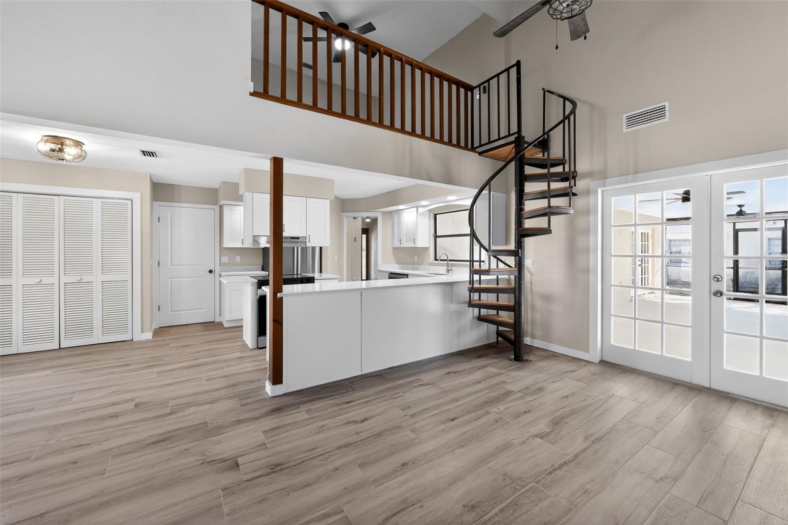 Image 15 of 36 For 4072 King Richard Drive