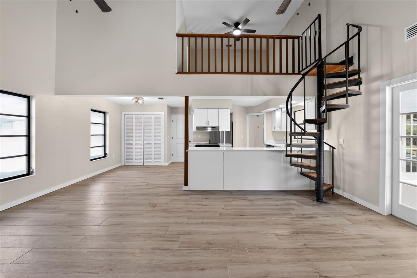 Image 16 of 36 For 4072 King Richard Drive