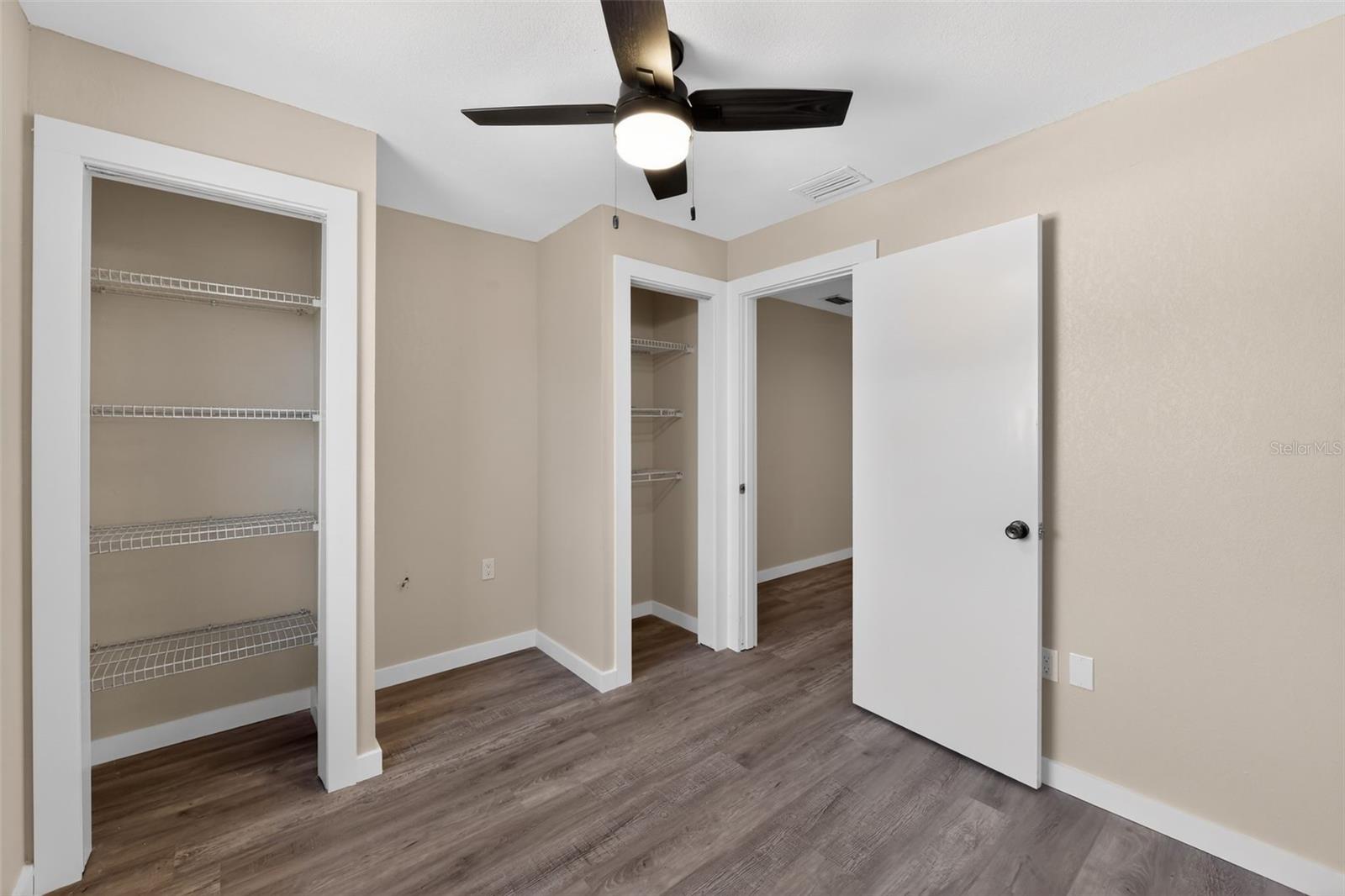 Image 30 of 36 For 4072 King Richard Drive