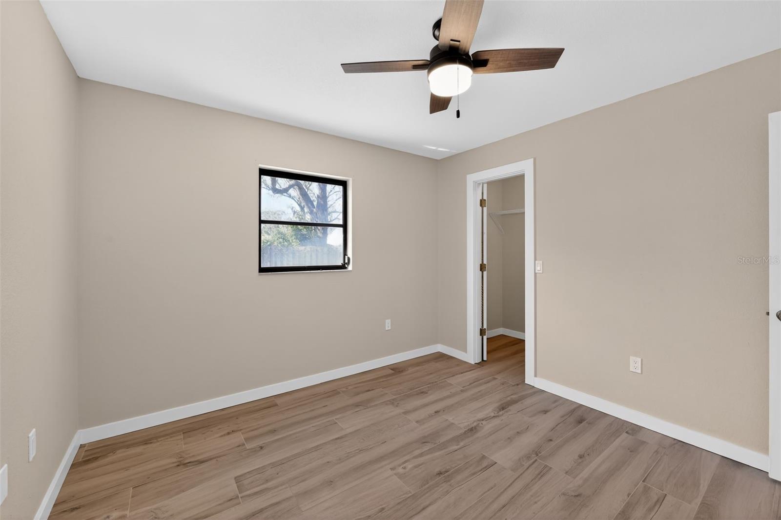 Image 31 of 36 For 4072 King Richard Drive