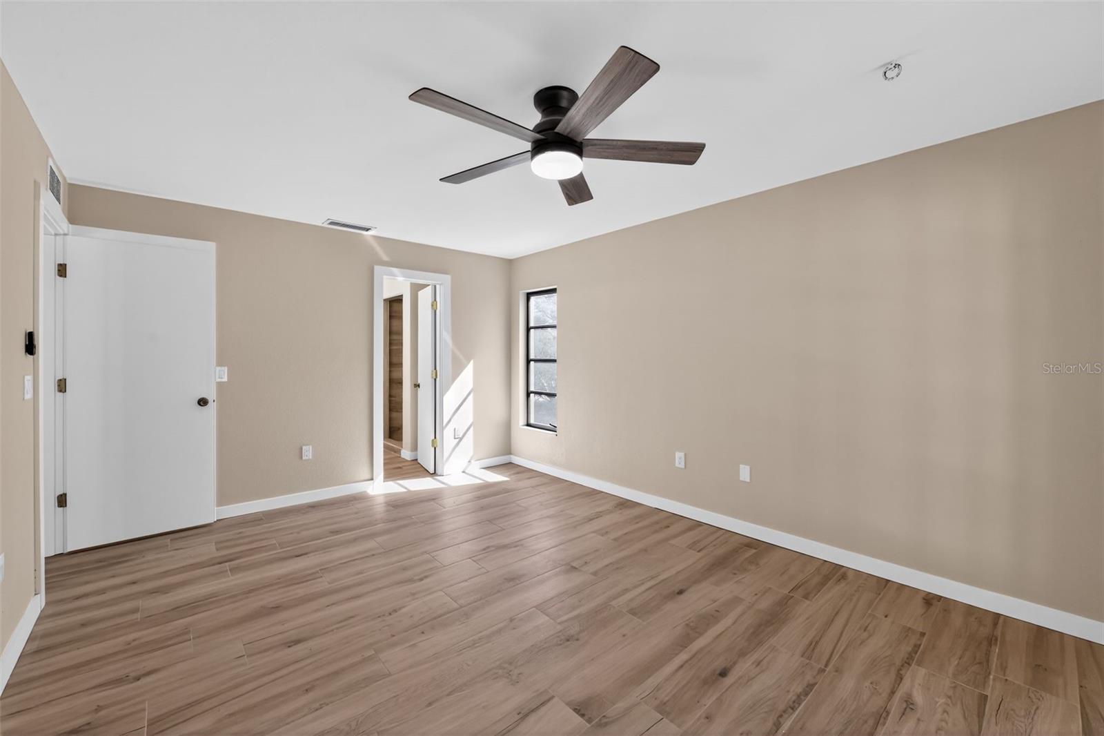 Image 32 of 36 For 4072 King Richard Drive