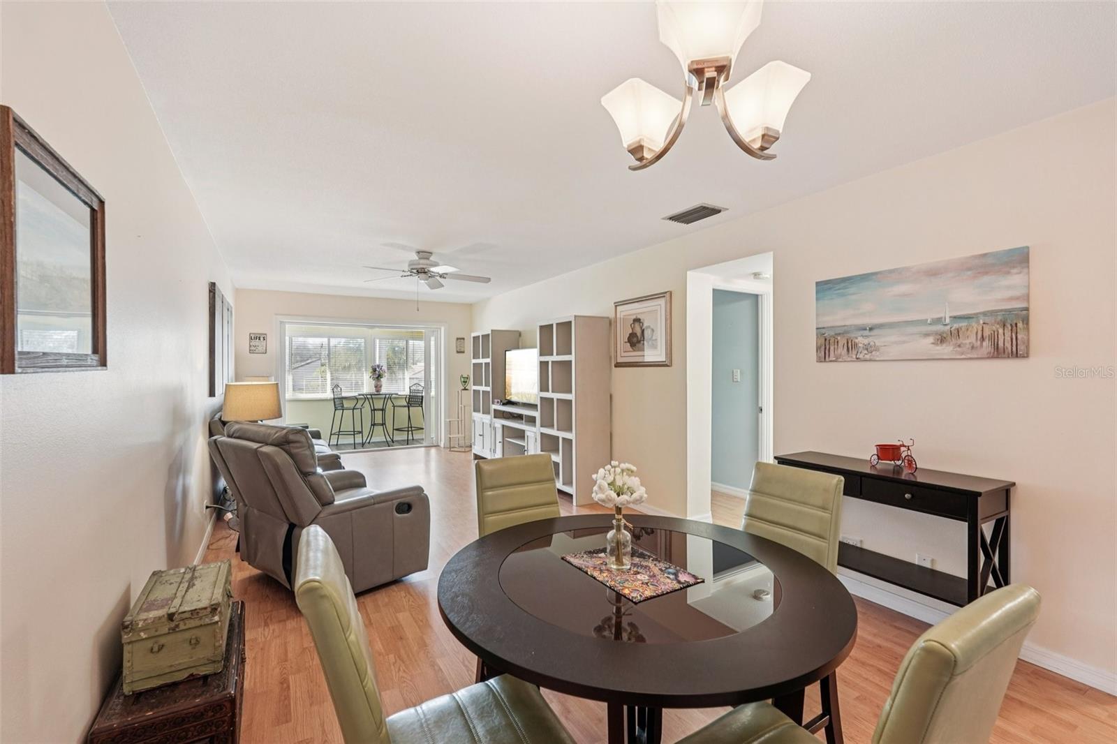 Image 12 of 37 For 3900 Roxane Boulevard 8b