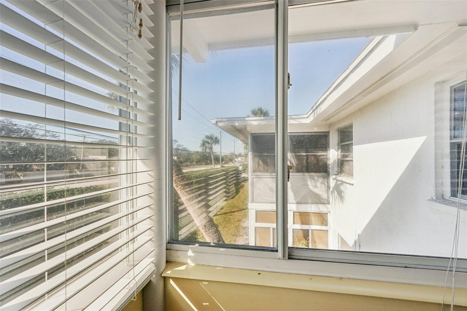 Image 20 of 37 For 3900 Roxane Boulevard 8b