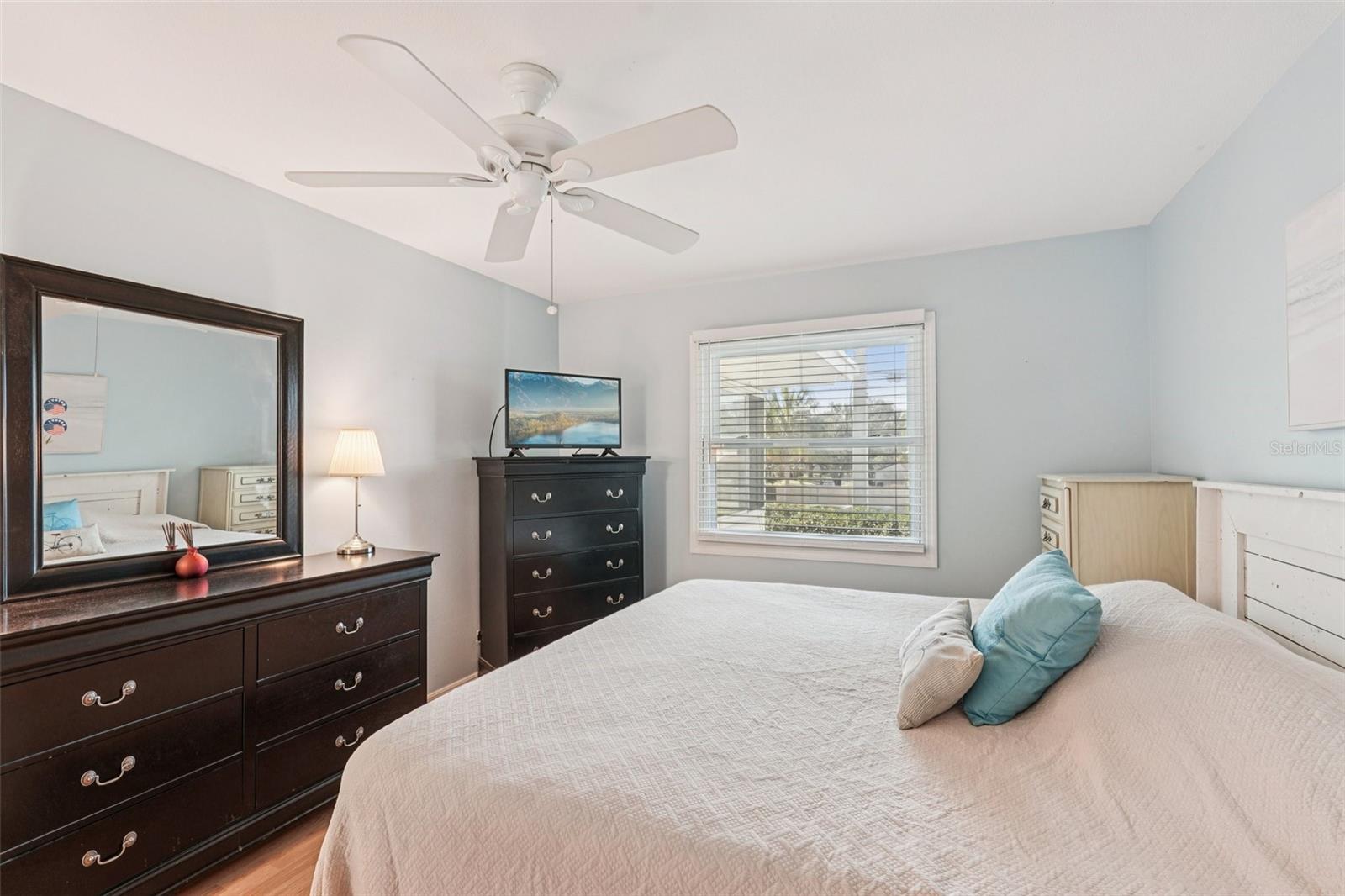 Image 22 of 37 For 3900 Roxane Boulevard 8b