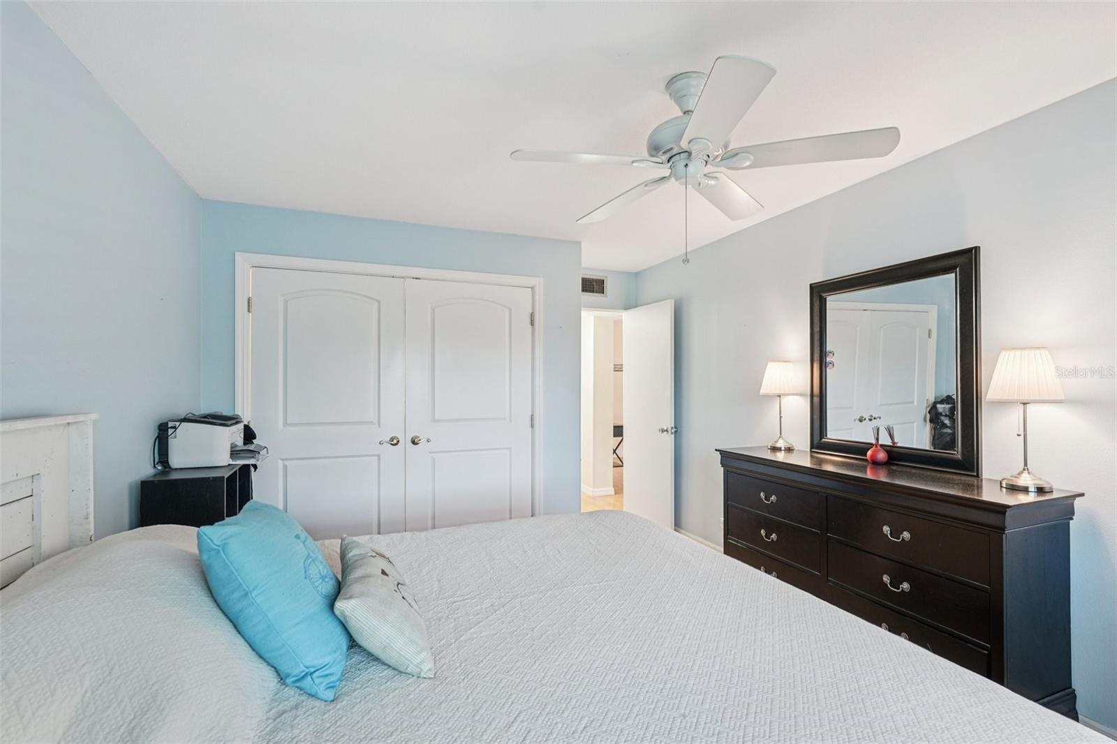 Image 23 of 37 For 3900 Roxane Boulevard 8b