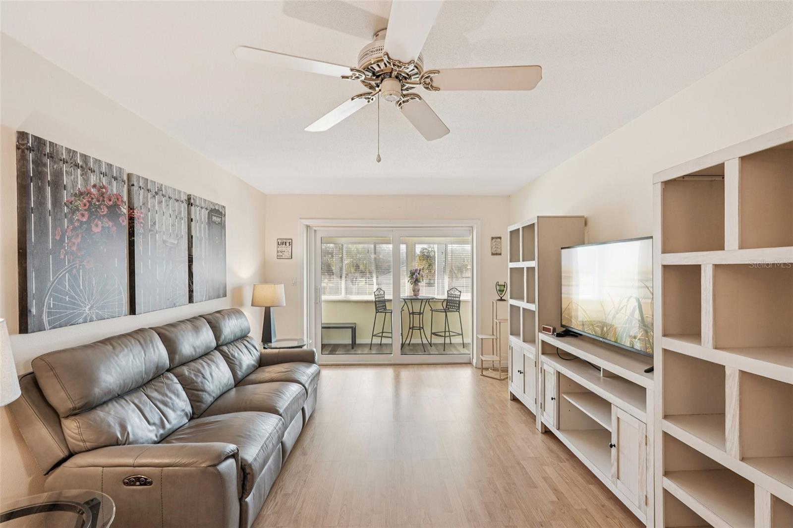 Image 8 of 37 For 3900 Roxane Boulevard 8b