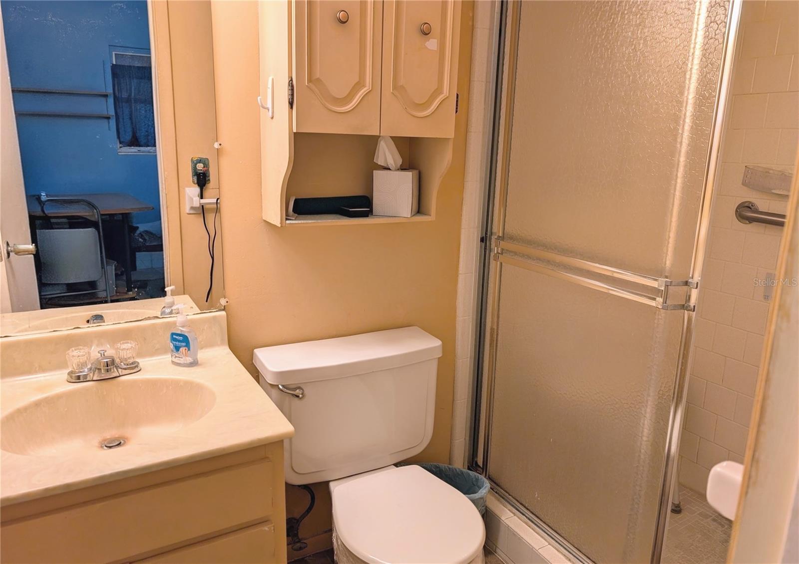 Image 15 of 26 For 2029 Sunset Drive Unit #e-21